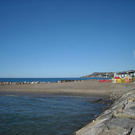 Vakantiehuis Casa Vista Mare E Ulivi *
